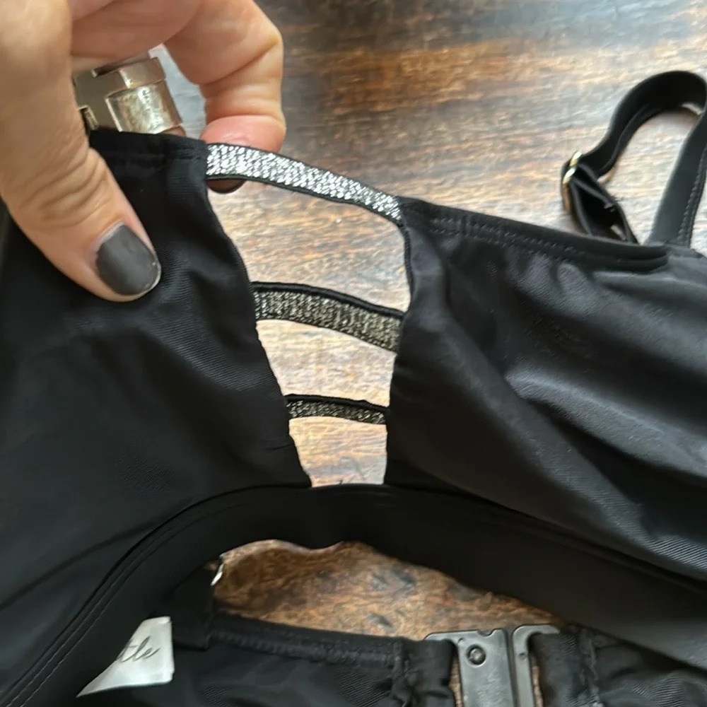 Wolf and whistle black with sparkle silver details size 6 bottoms 6D/DD-E top - Picture 2 of 9